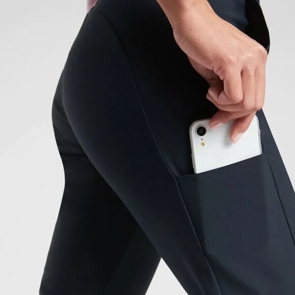 Athleta Stellar Crop Trouser Black Athleisure Comfy Travel Pant Size 6T | 6 Tall - Picture 4 of 14